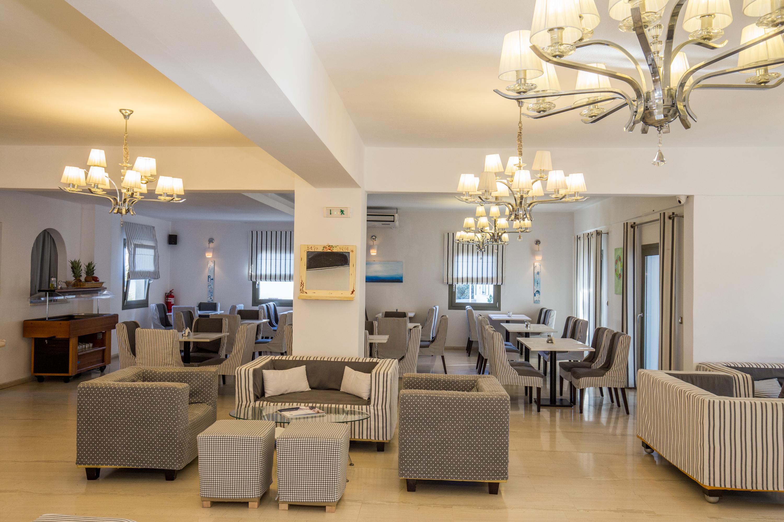 מסאריה Omiros Hotel מראה חיצוני תמונה